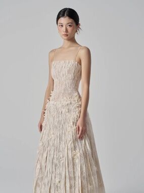 Octavia Lace Dress in Beige